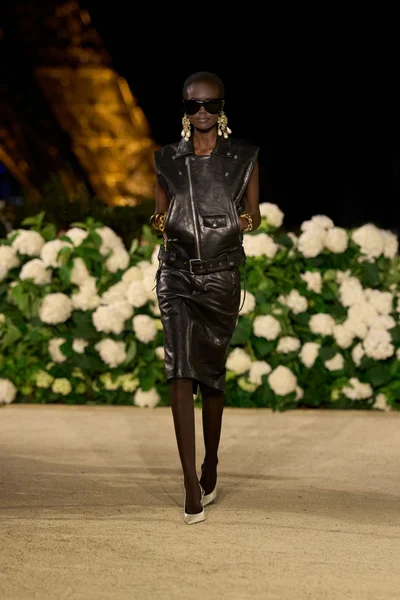 Look 8